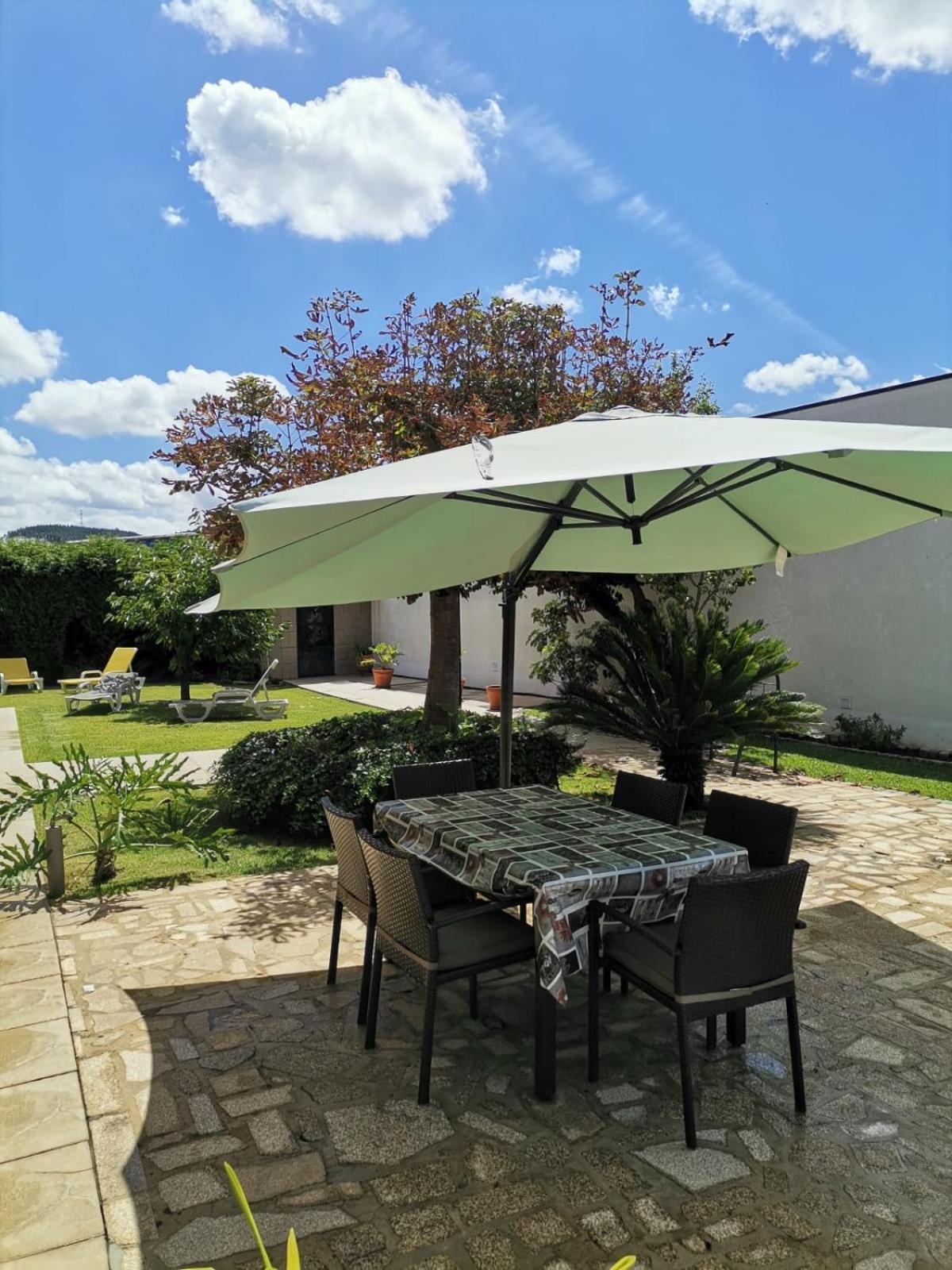 Casa Alem Rio - Quartos Para 6 Hospedes Em Santo Tirso Exterior foto